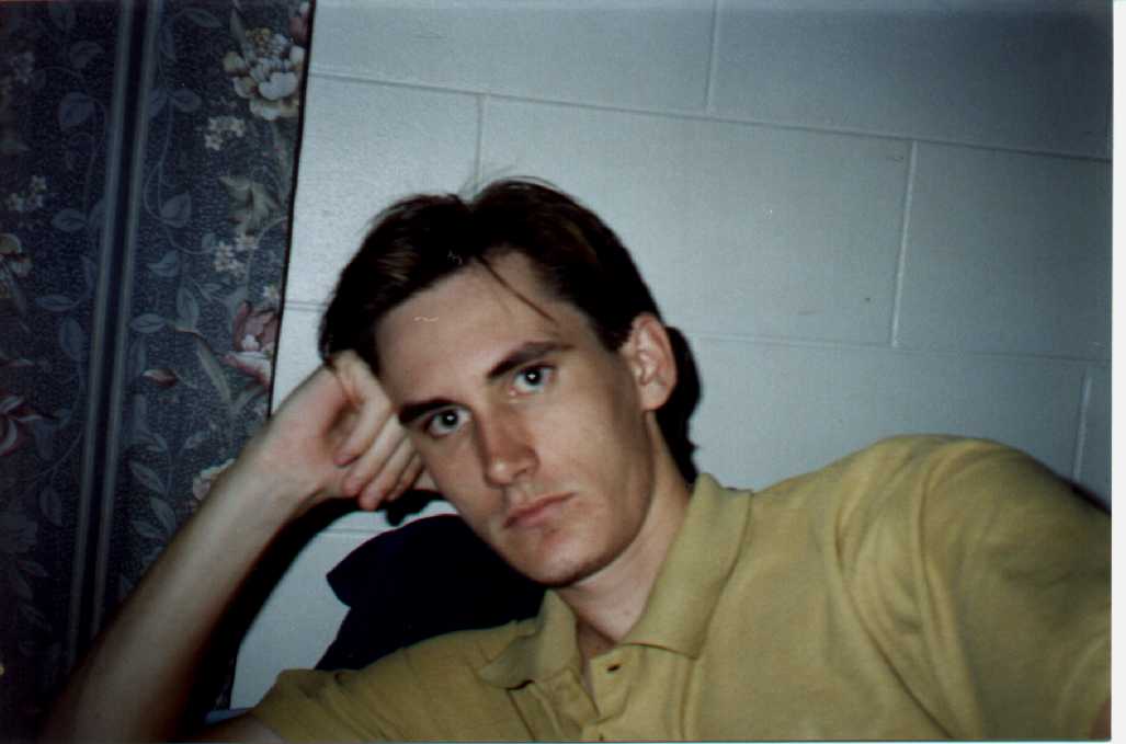 robbie2.jpg (40824 bytes)